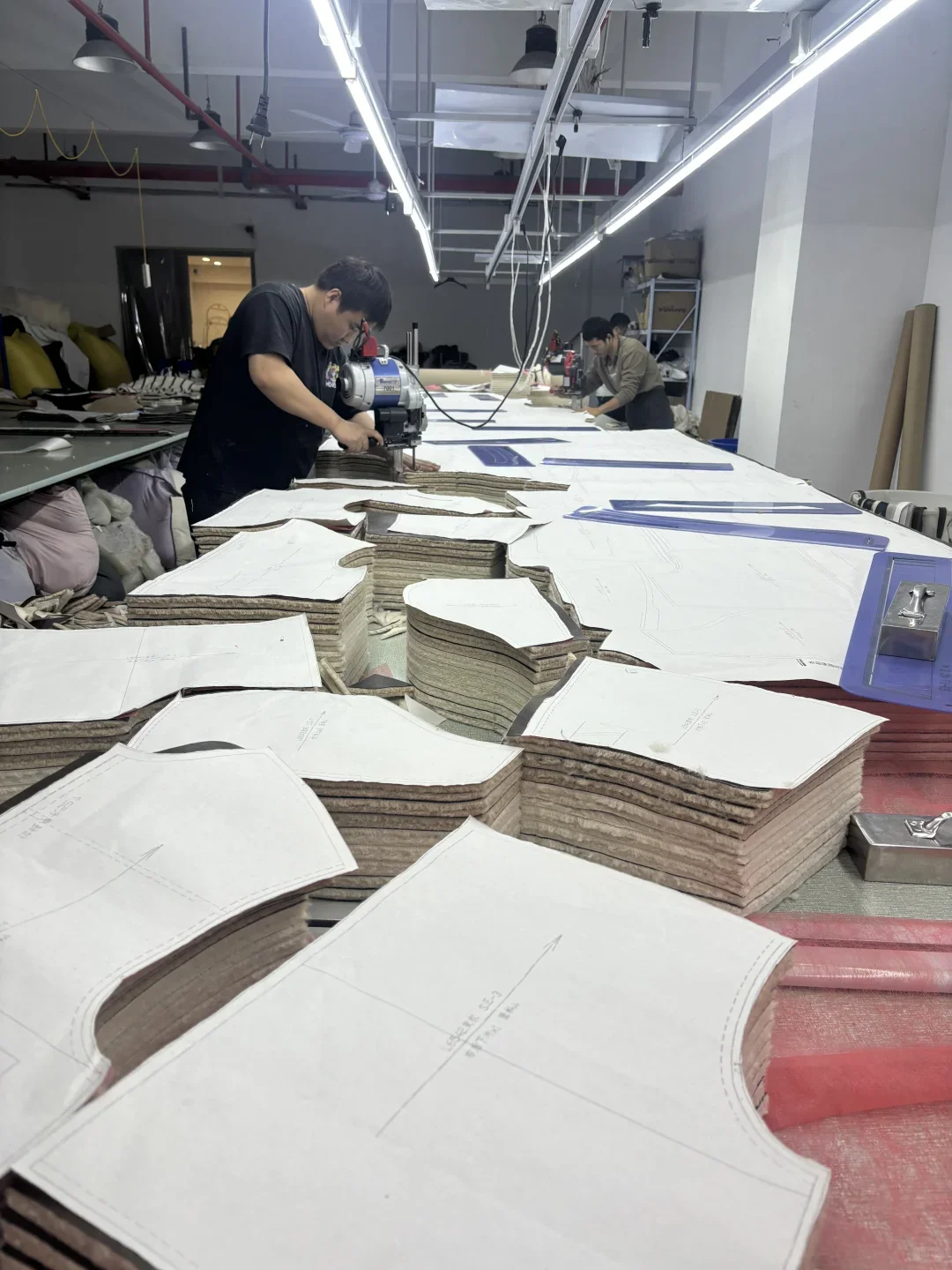 How to Choose the Right China Supplier: A Complete Guide for Small Brands & Importers